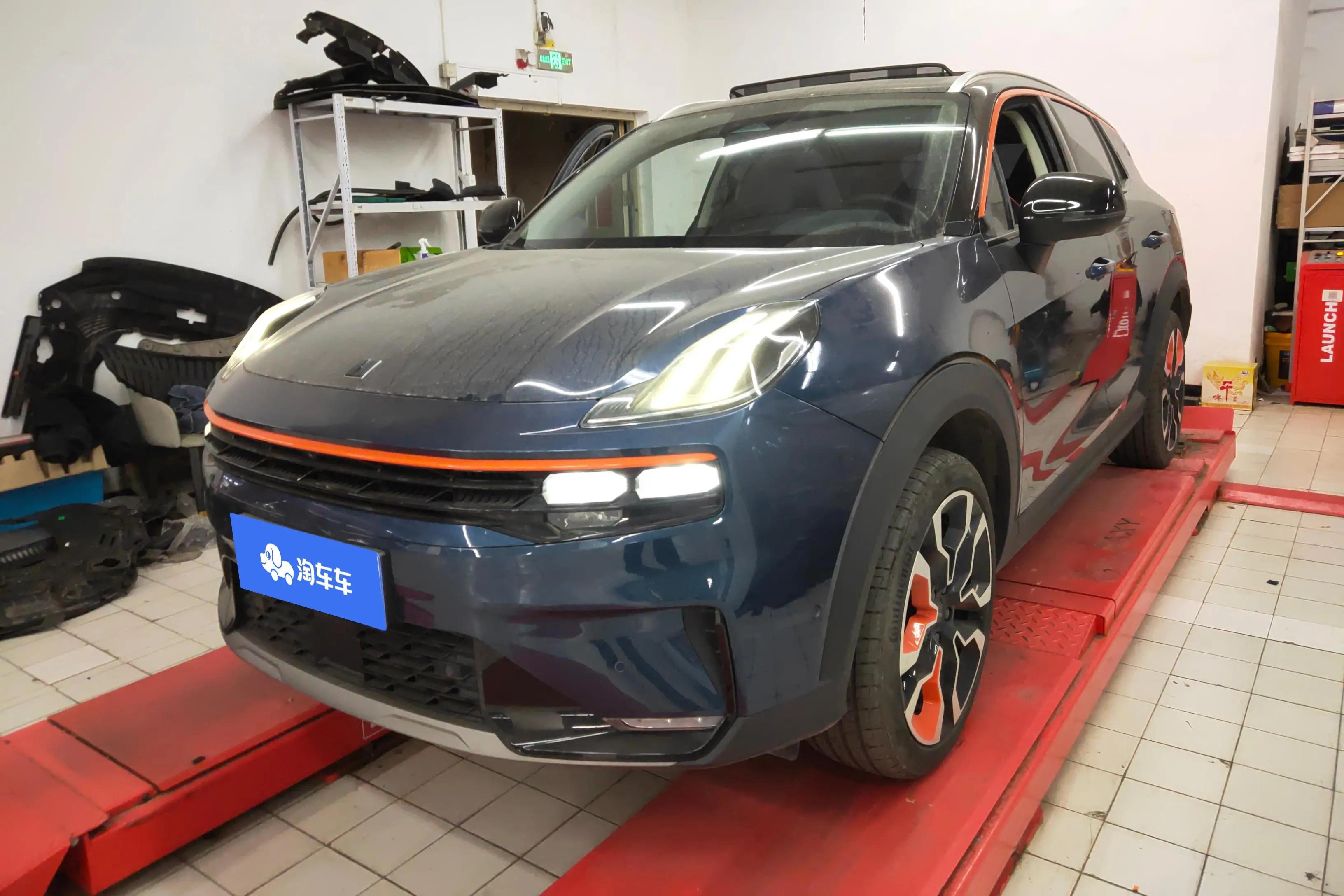 Lynk & Co 06 2022 г. 25839 км.