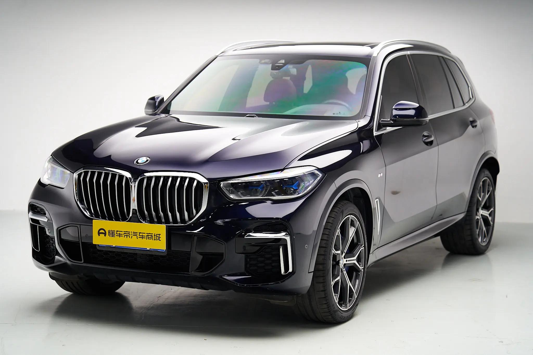 BMW X5 2023 г. 50106 км.