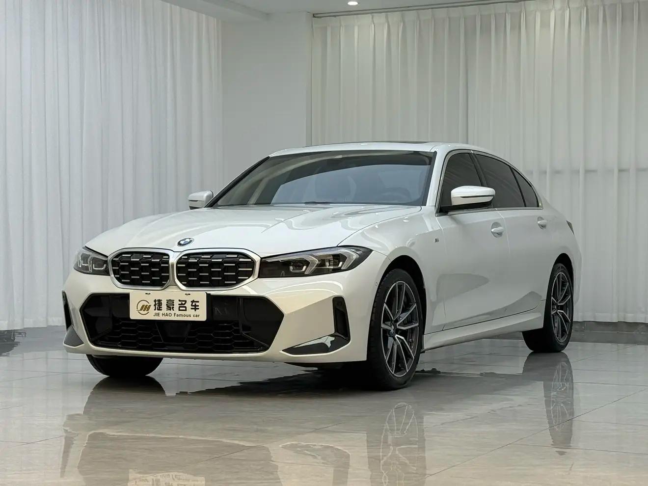 BMW 3 Series 2025 г. 4237 км.
