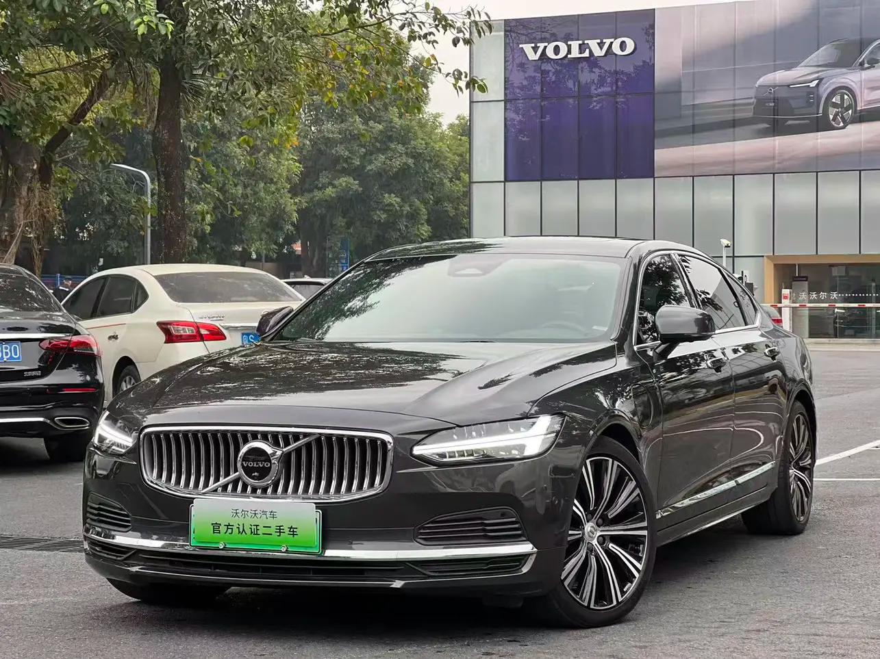 Volvo S90 PHEV 2022 г. 86095 км.