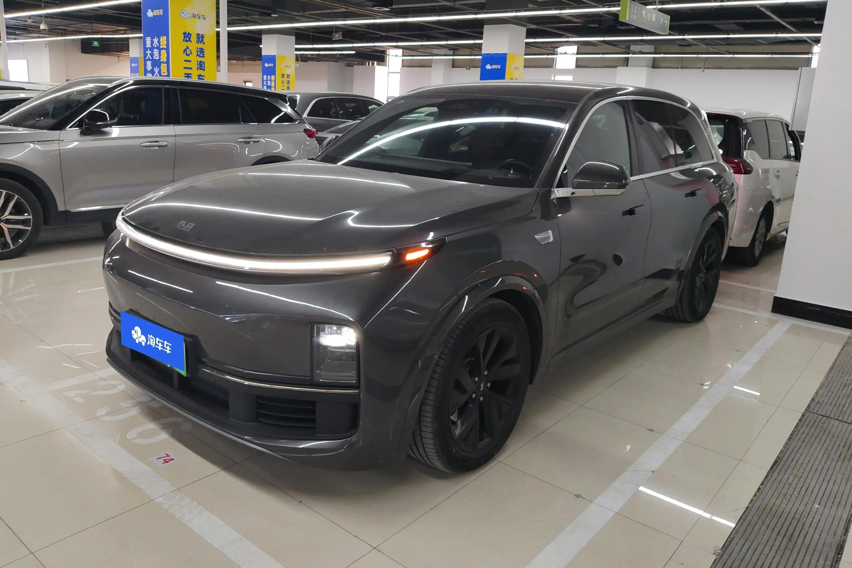 Lixiang L8 2023 г. 32044 км.