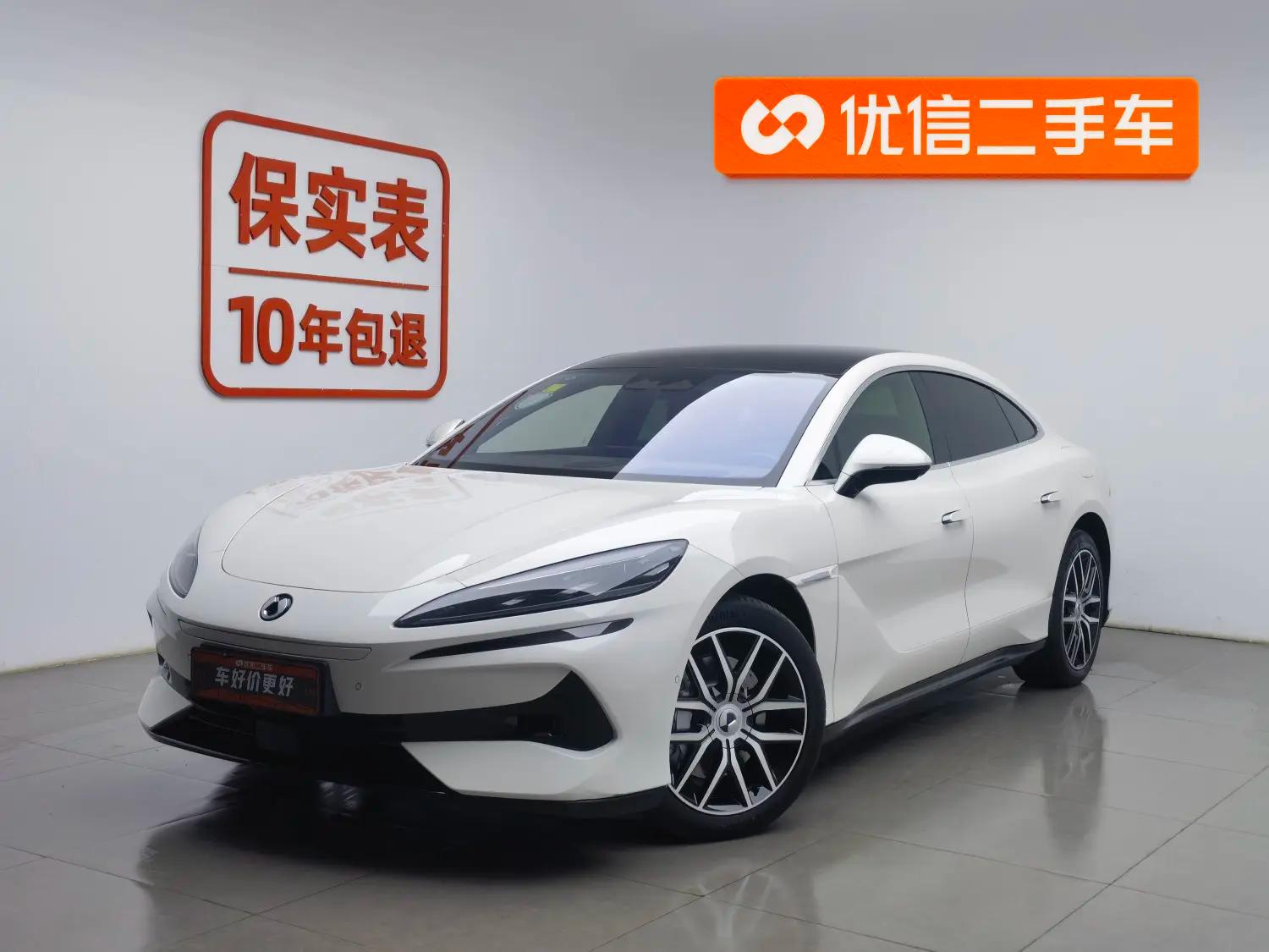 Denza Tengzhong Z9 DM 2024 г. 10791 км.