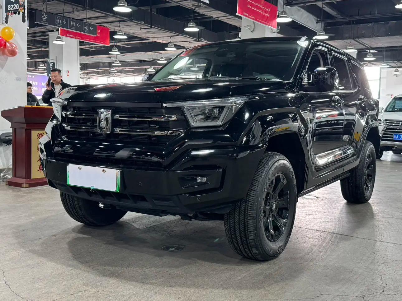 Tank 400 Hi4-T 2025 г. 20010 км.