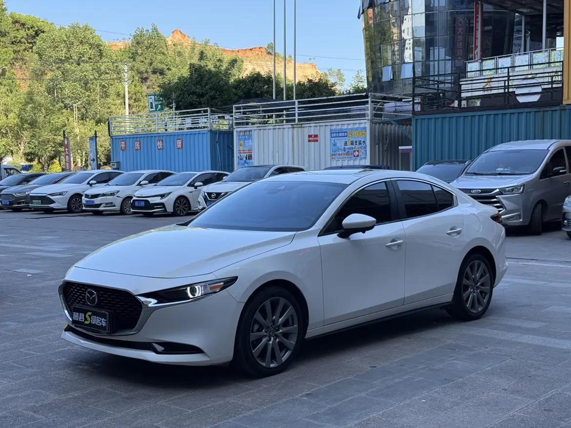 Mazda Axela 2023 г. 33007 км.