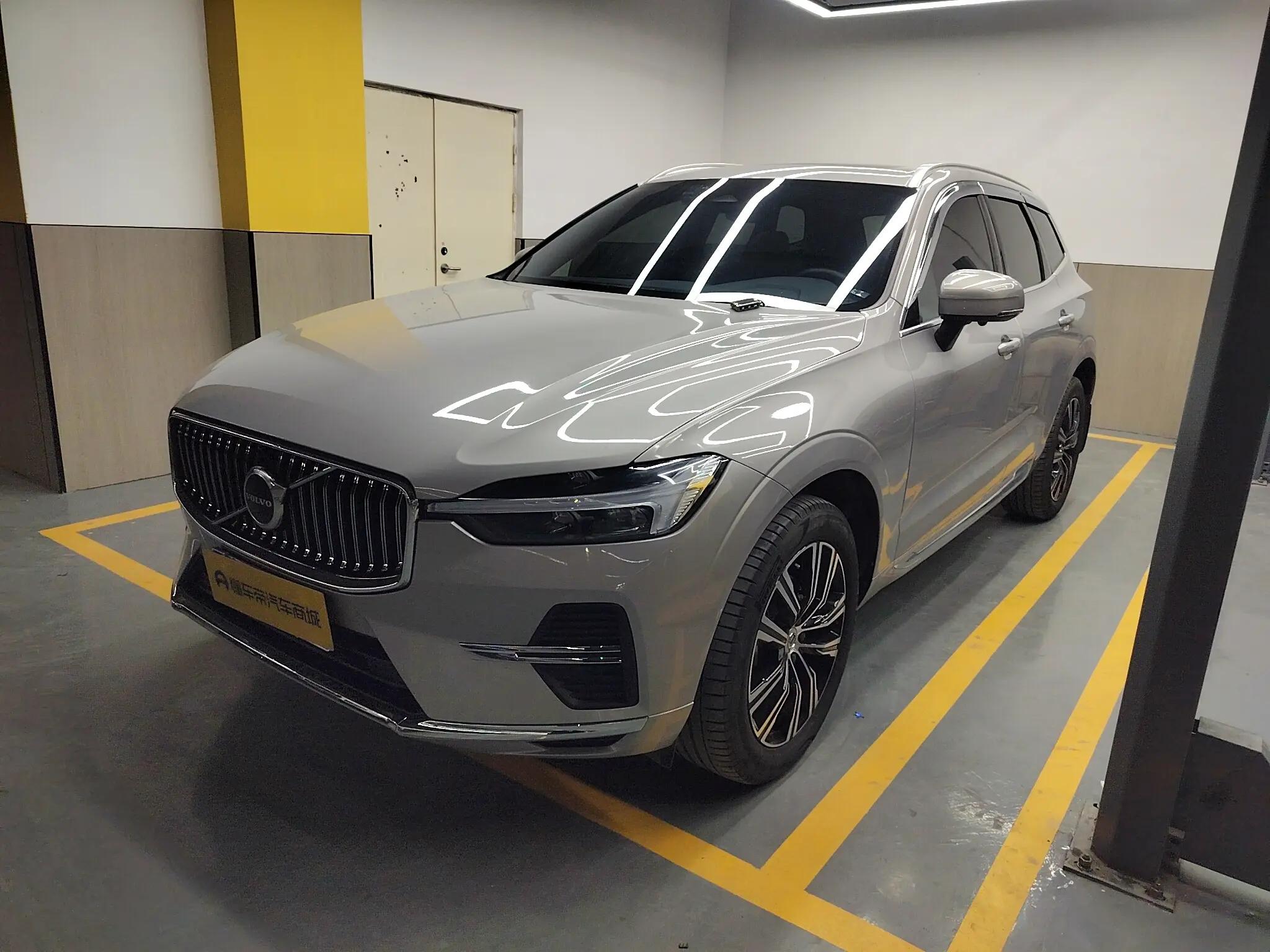 Volvo XC60 2022 г. 50445 км.