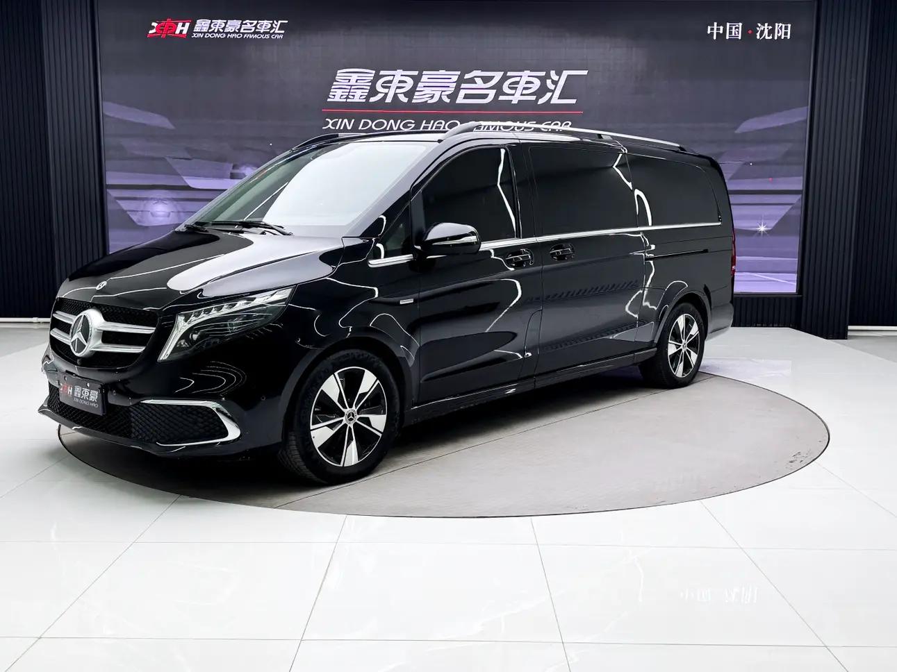 Mercedes-Benz Mercedes Benz V Class 2024 г. 9068 км.