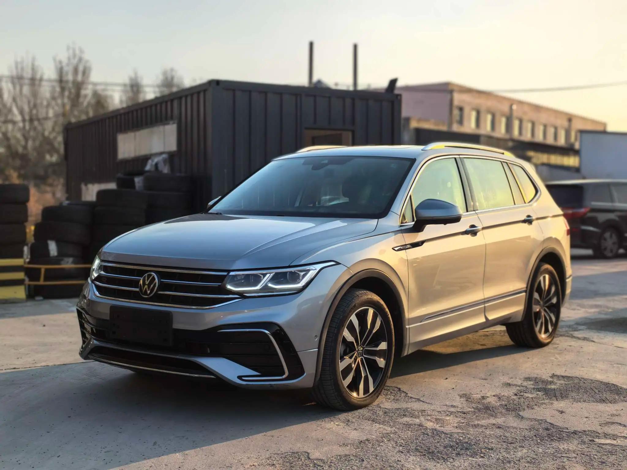 Volkswagen Tiguan L 2021 г. 5506 км.