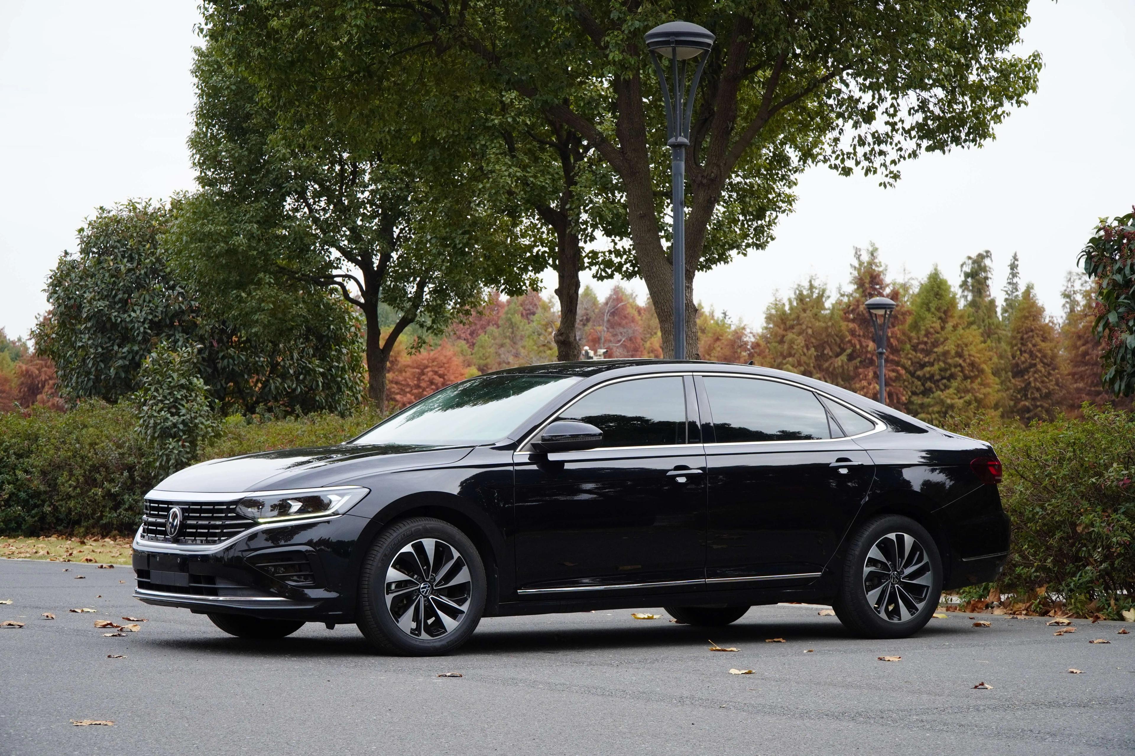 Volkswagen Passat 2021 г. 61006 км.