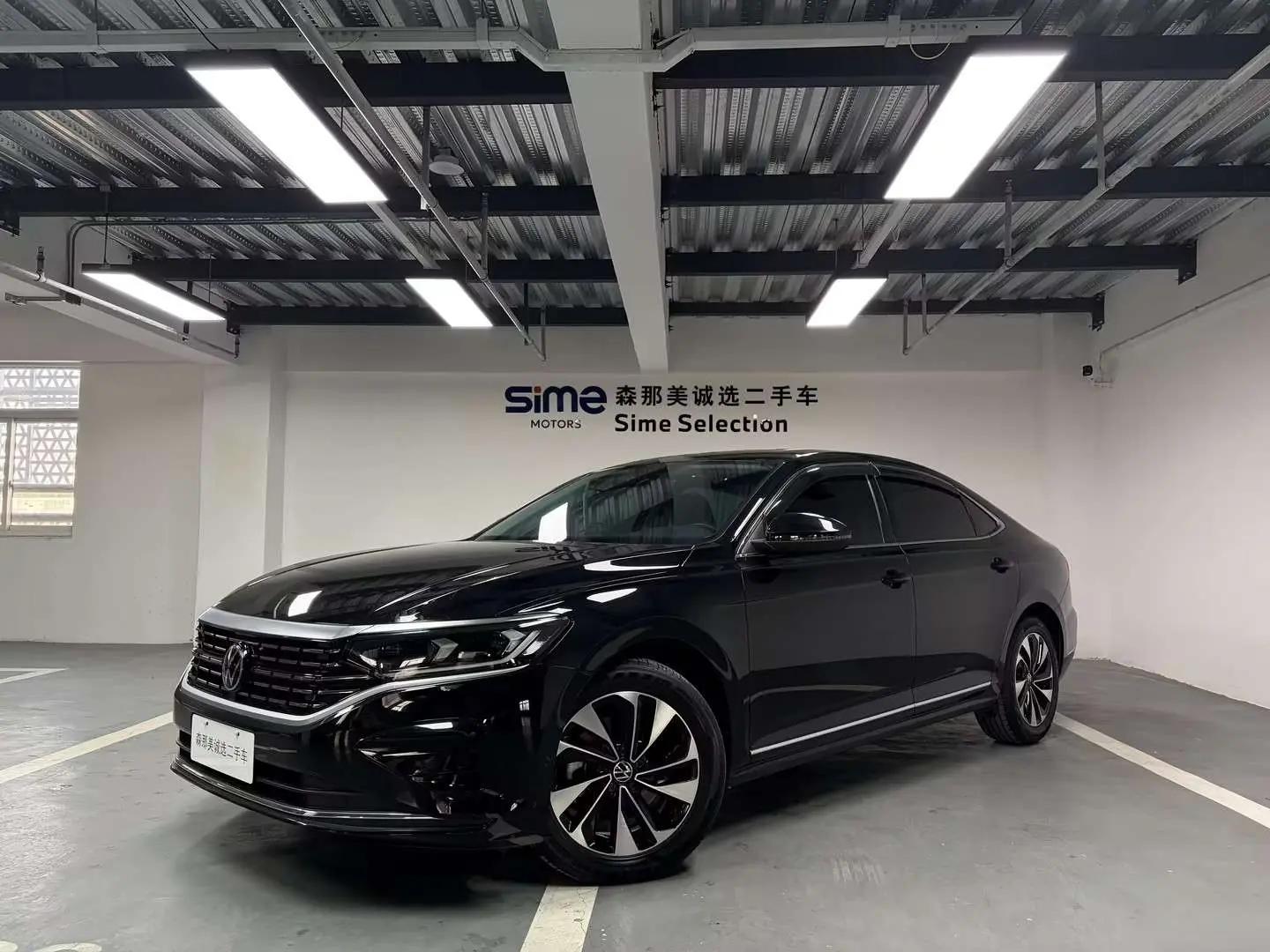 Volkswagen Passat 2023 г. 67010 км.
