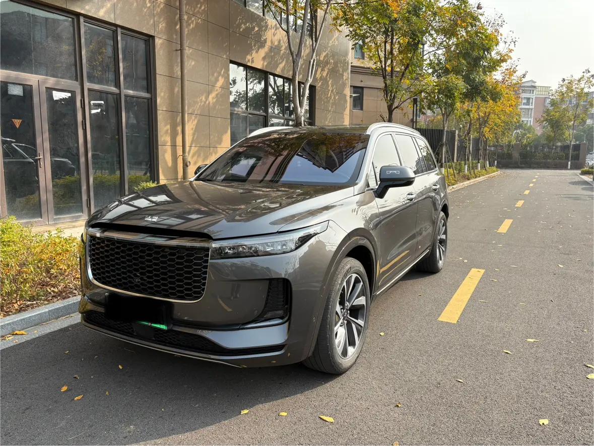 Lixiang ONE 2021 г. 83312 км.