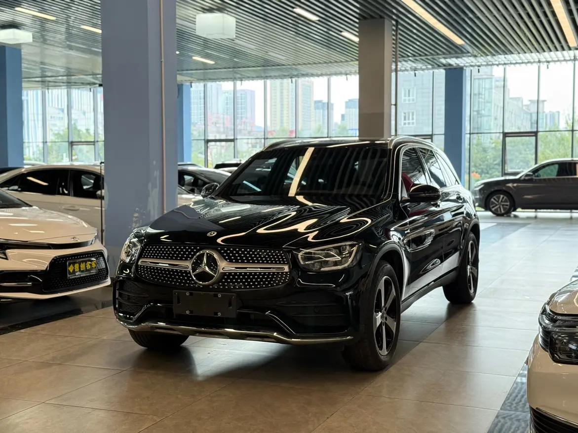 Mercedes-Benz GLC 2023 г. 17122 км.