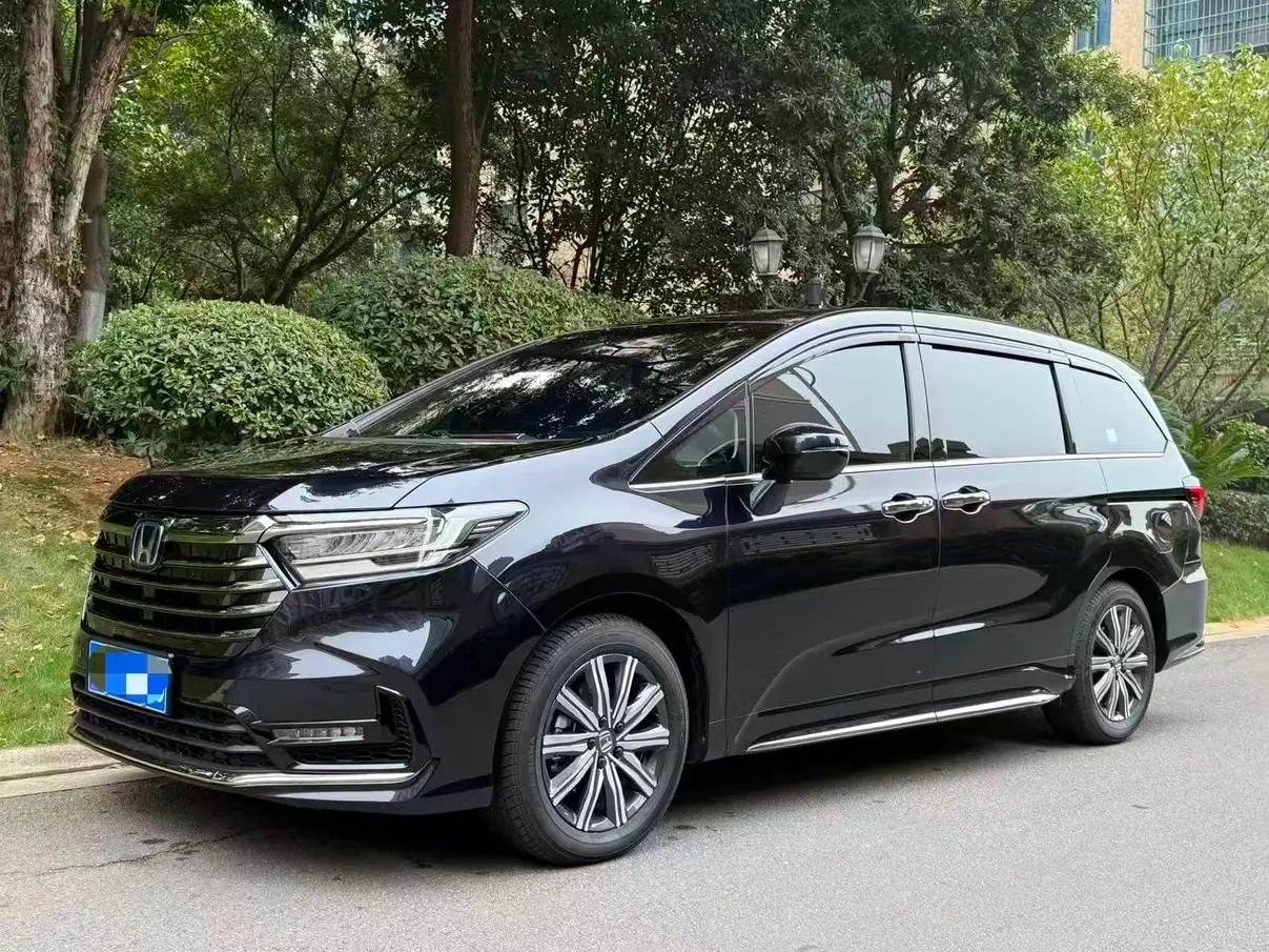 Honda Odyssey 2025 г. 12000 км.