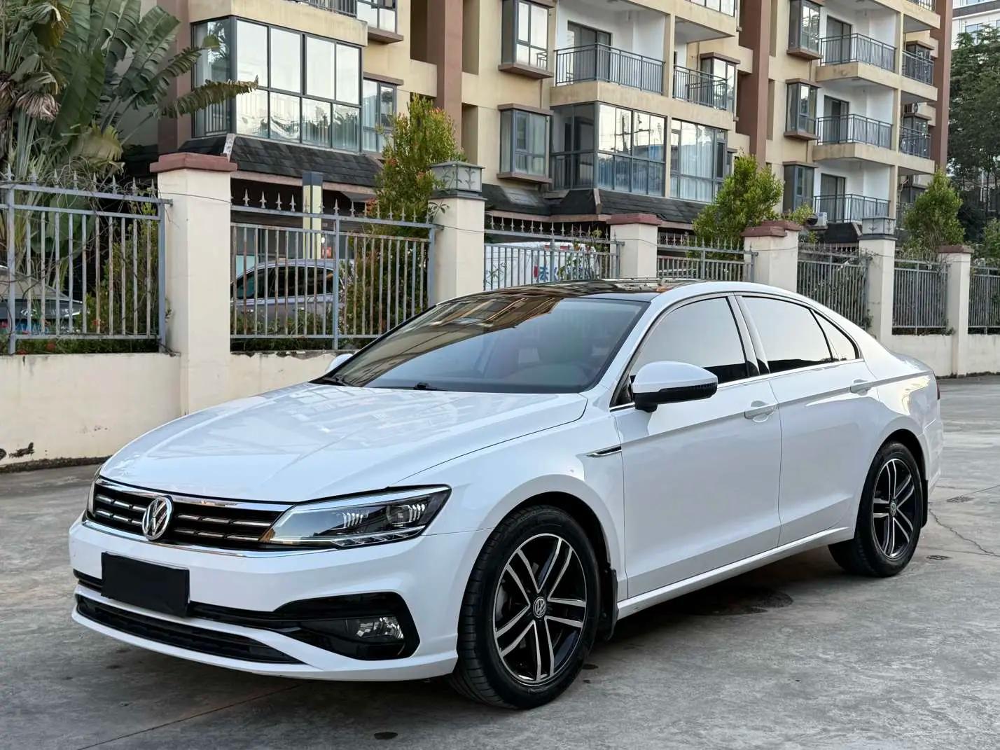 Volkswagen Lamando 2022 г. 38124 км.