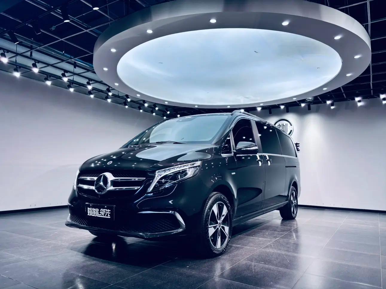 Mercedes-Benz Mercedes Benz V Class 2022 г. 60081 км.