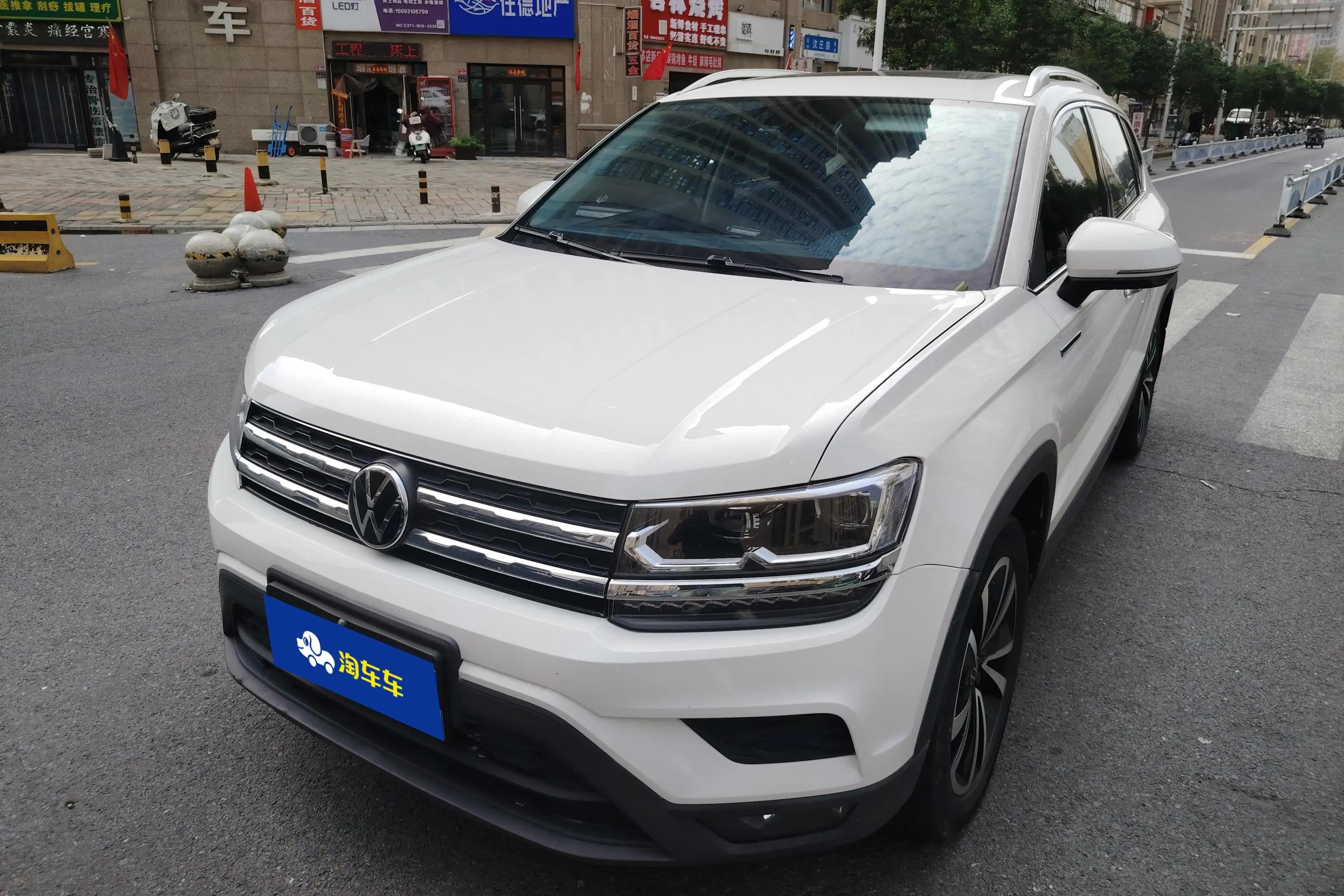 Volkswagen Tharu 2021 г. 70217 км.