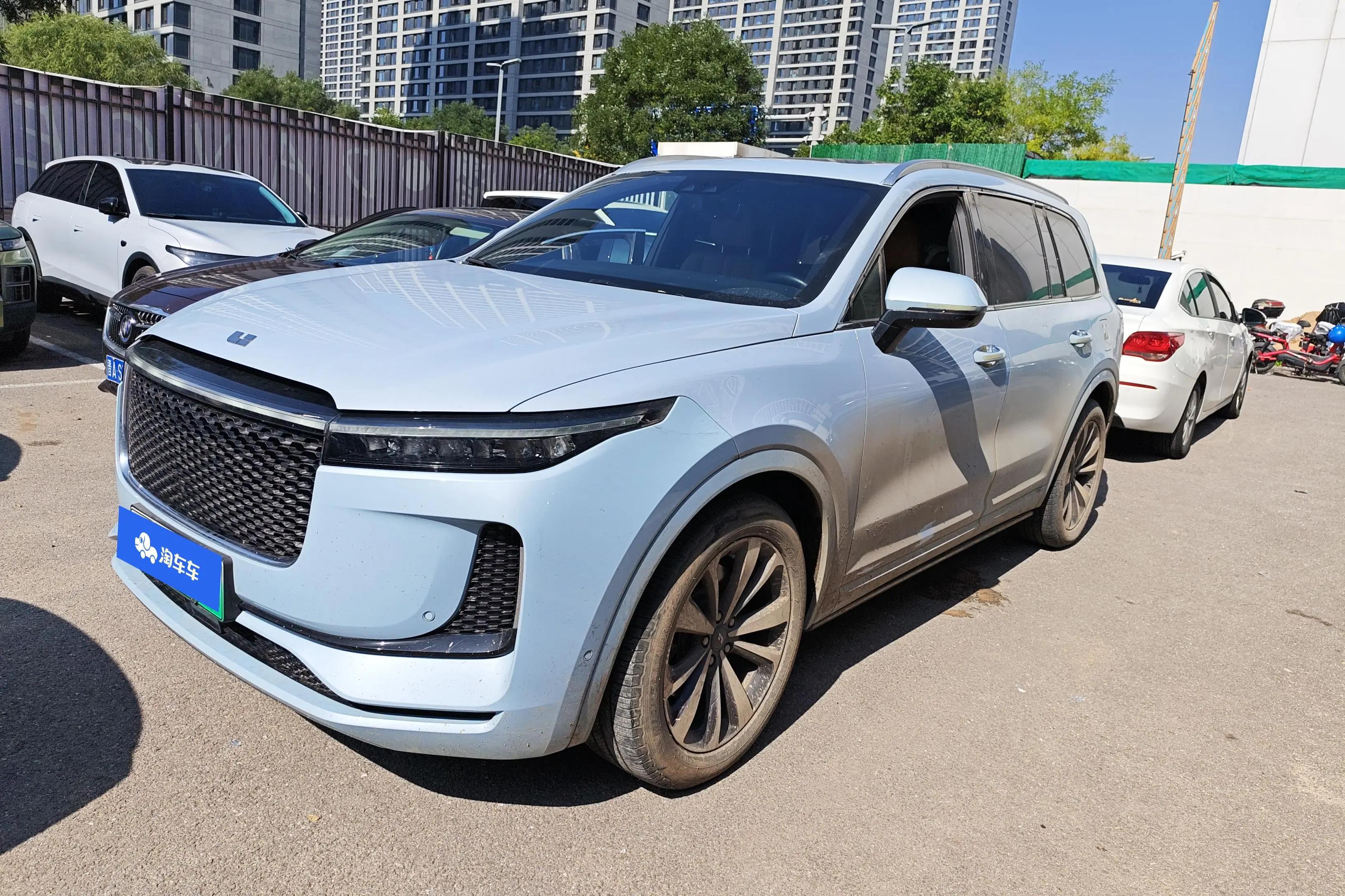Lixiang ONE 2021 г. 72904 км.
