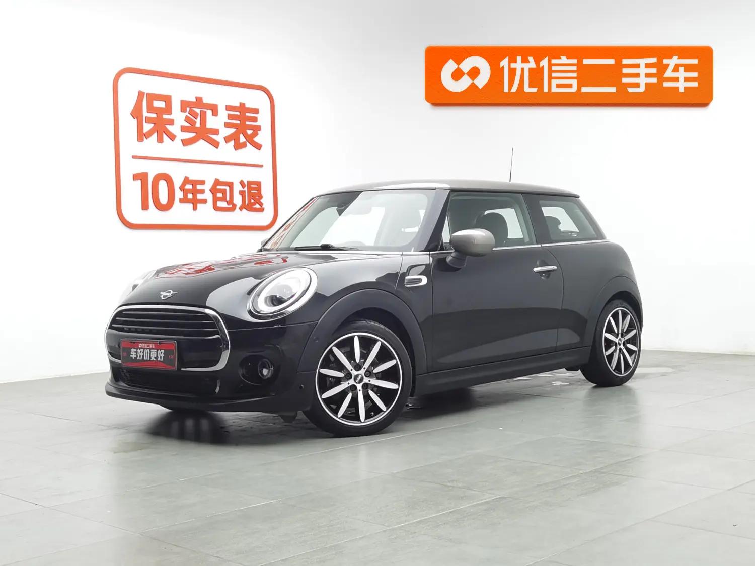 MINI  2021 г. 41300 км.