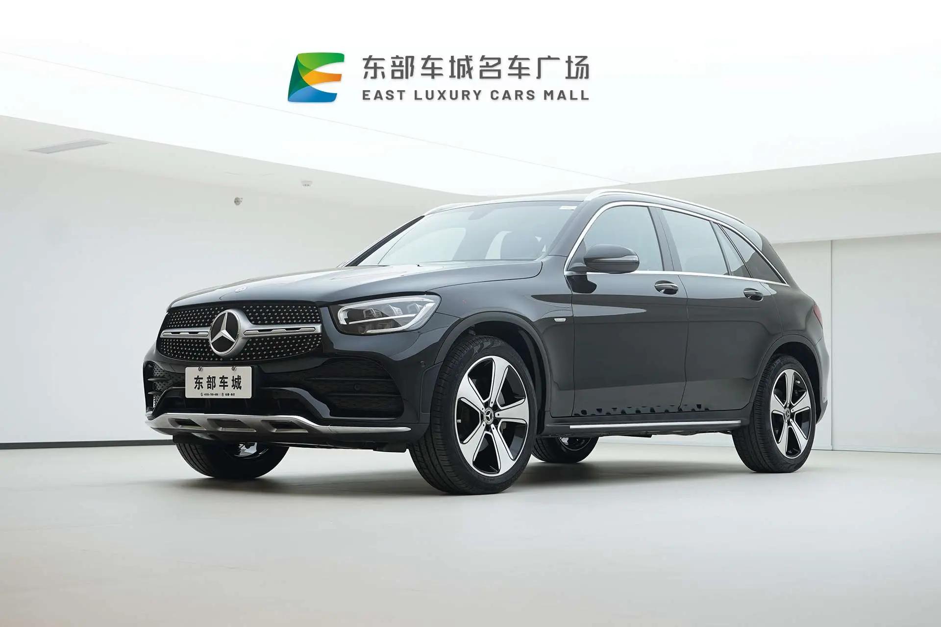 Mercedes-Benz GLC 2023 г. 26054 км.