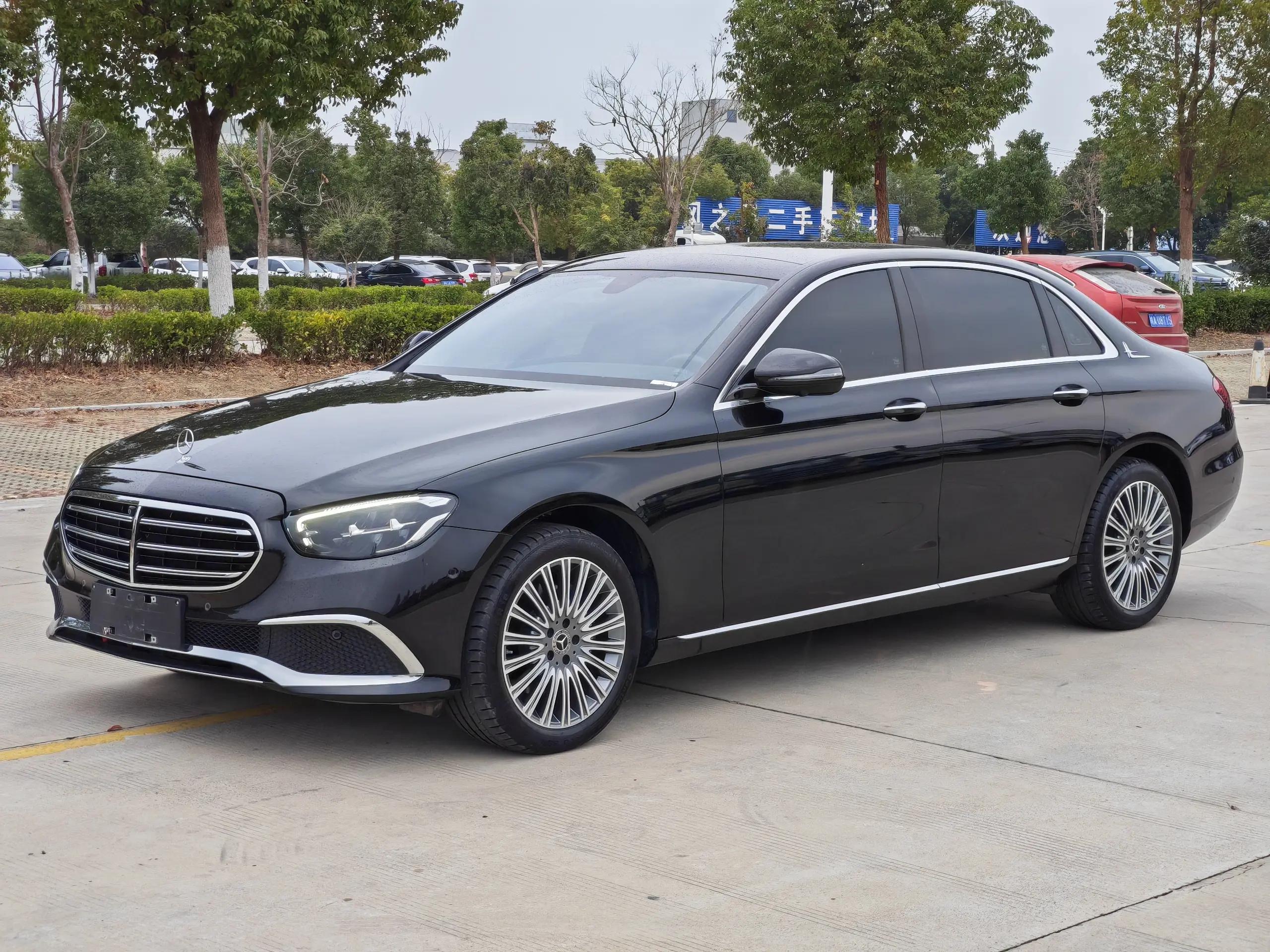 Mercedes-Benz E-Class 2022 г. 81042 км.