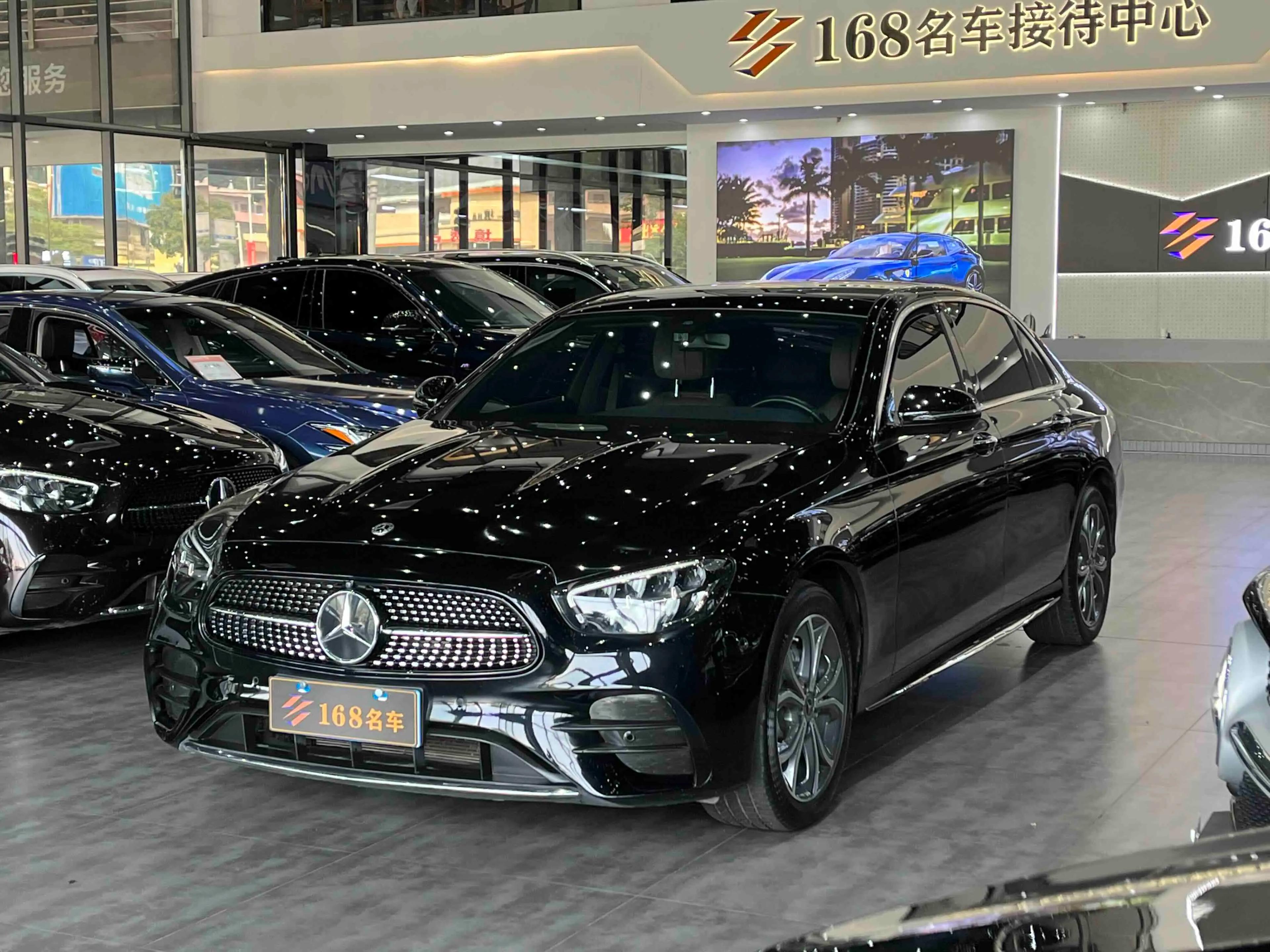 Mercedes-Benz E-Class 2023 г. 60043 км.