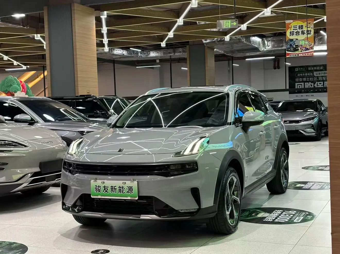 Lynk & Co 06 EM-P 2022 г. 48026 км.