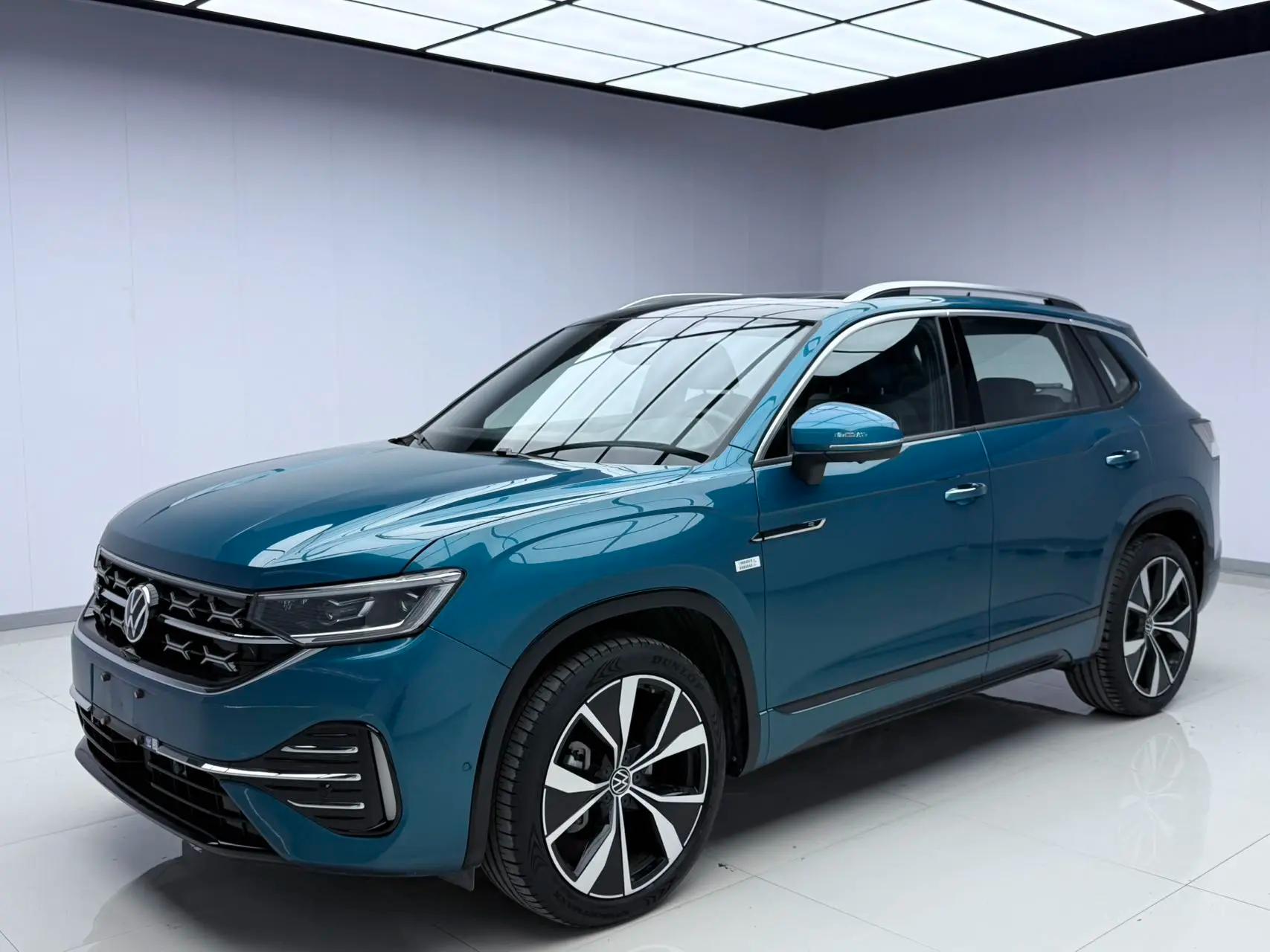 Volkswagen Tayron 2022 г. 4240 км.