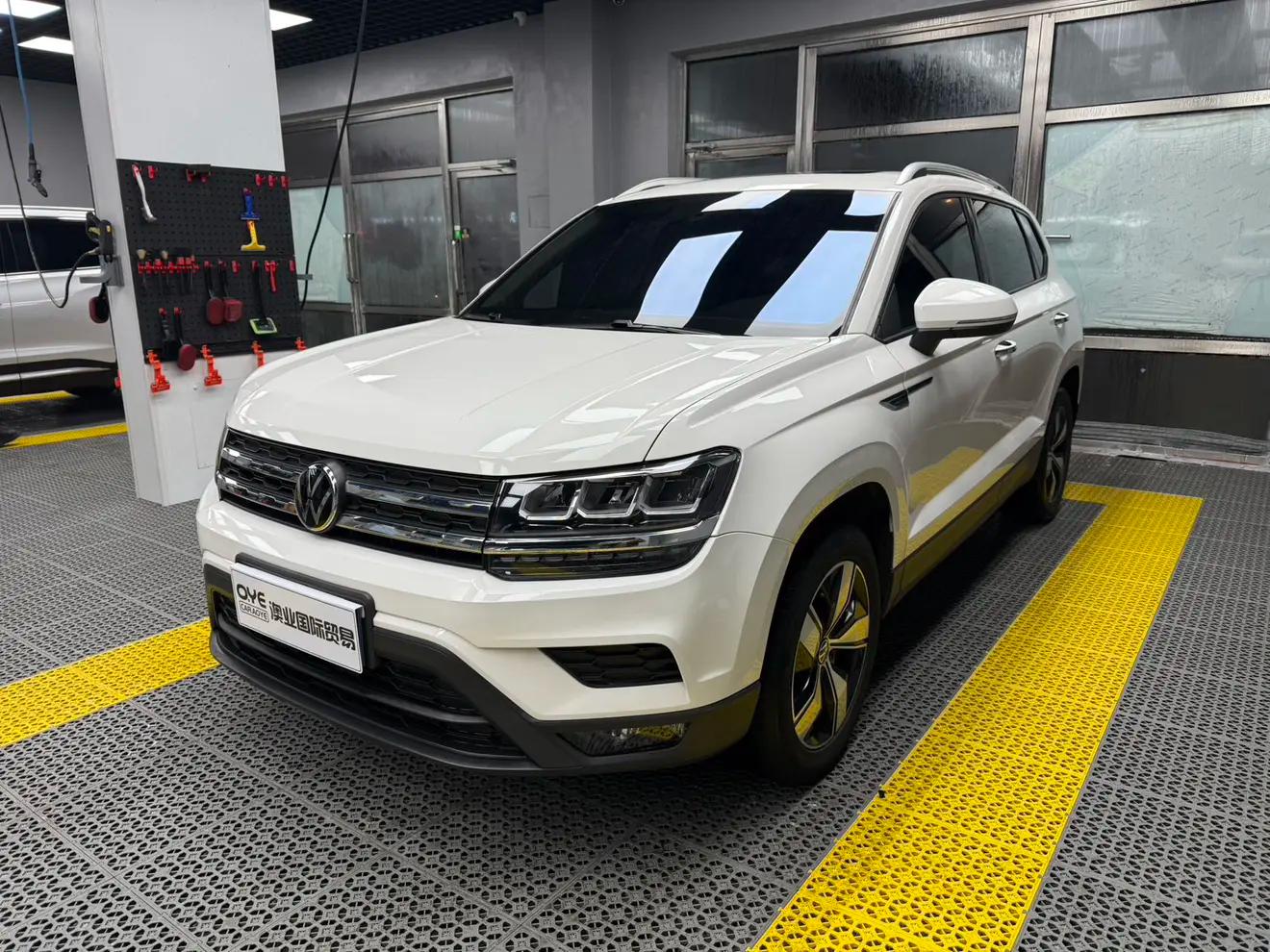 Volkswagen Tharu 2021 г. 45014 км.