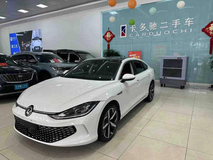Volkswagen Lamando 2024 г. 20034 км.
