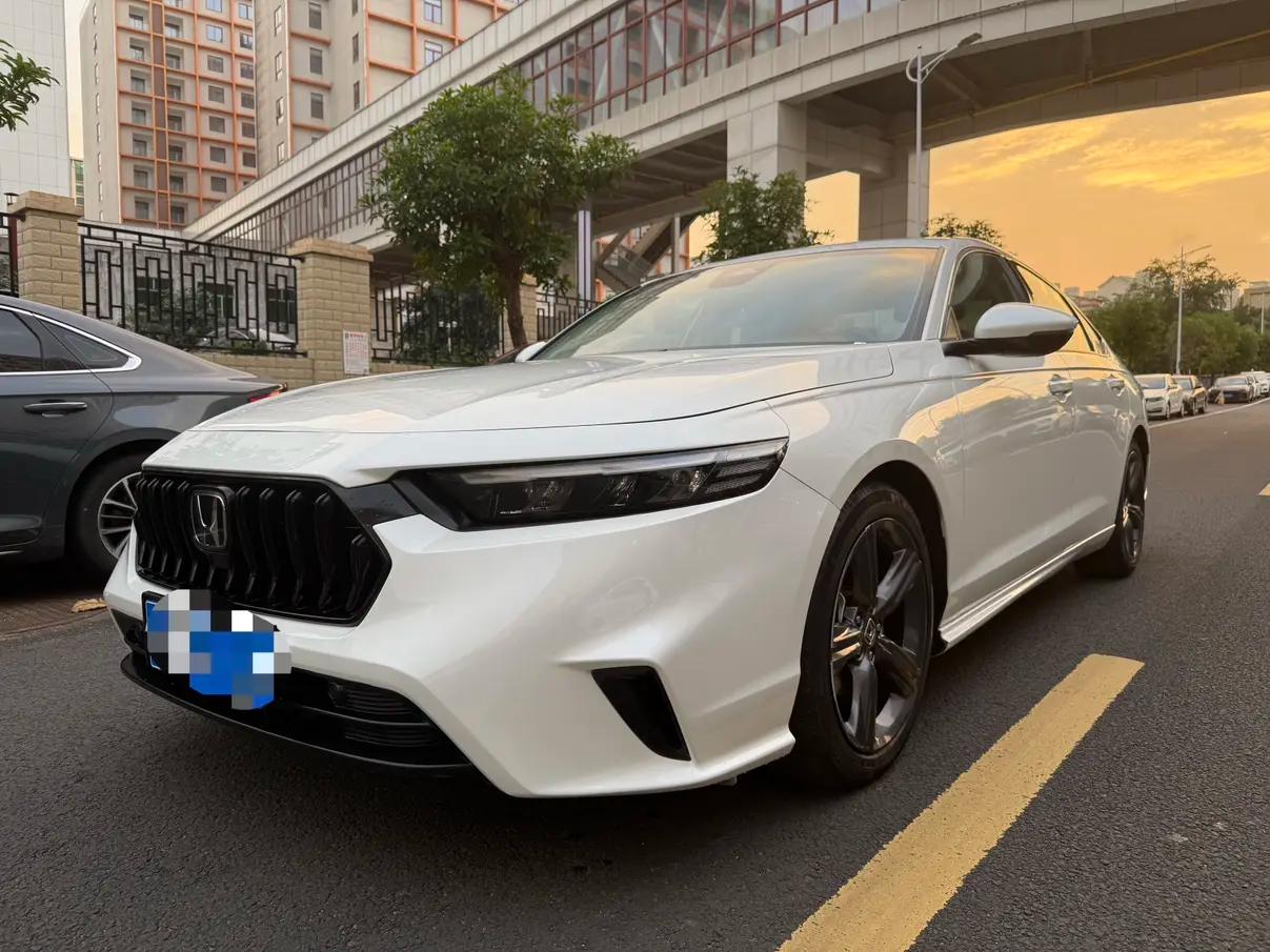Honda Inspire 2023 г. 22112 км.