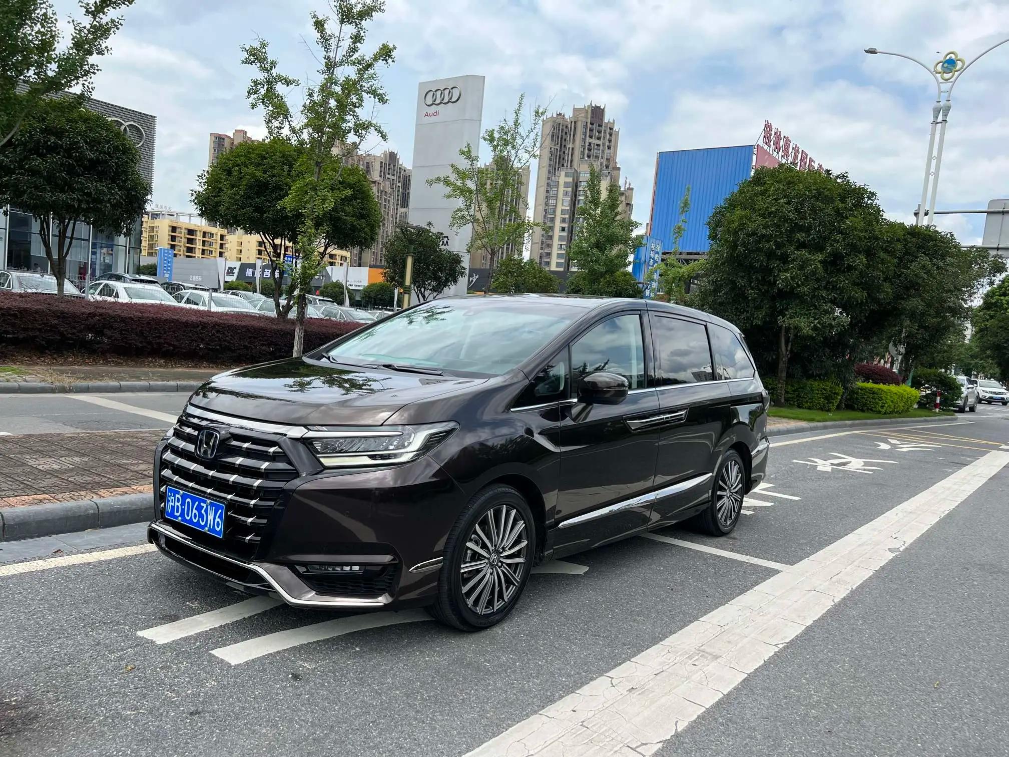Honda Elysion 2022 г. 31074 км.