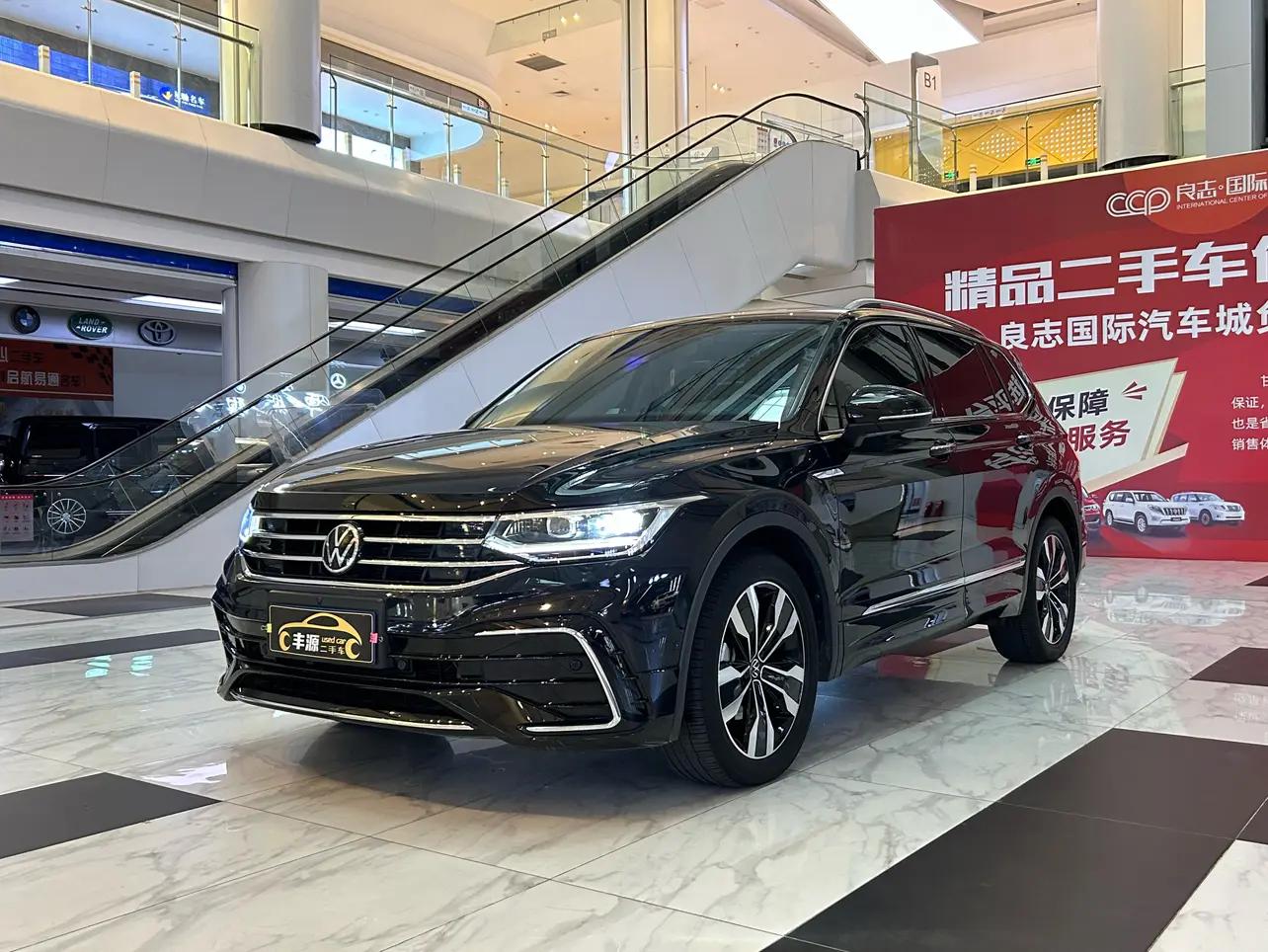 Volkswagen Tiguan L 2022 г. 54127 км.
