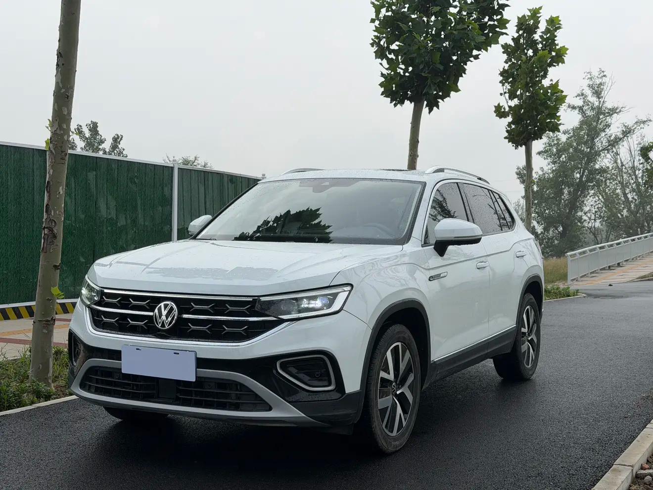 Volkswagen Tayron 2023 г. 70079 км.