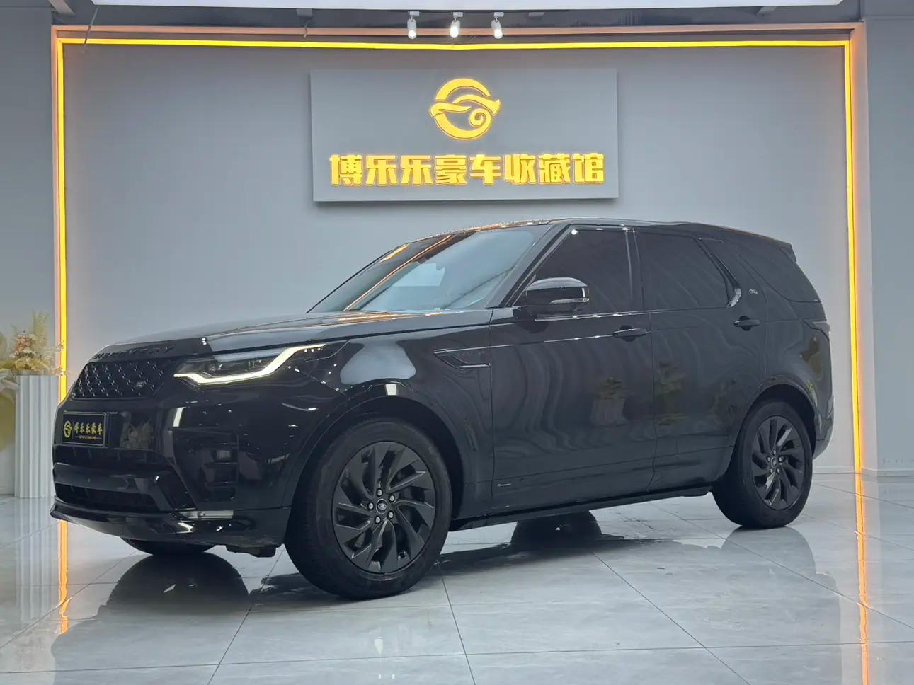Land Rover Discovery 2022 г. 86101 км.