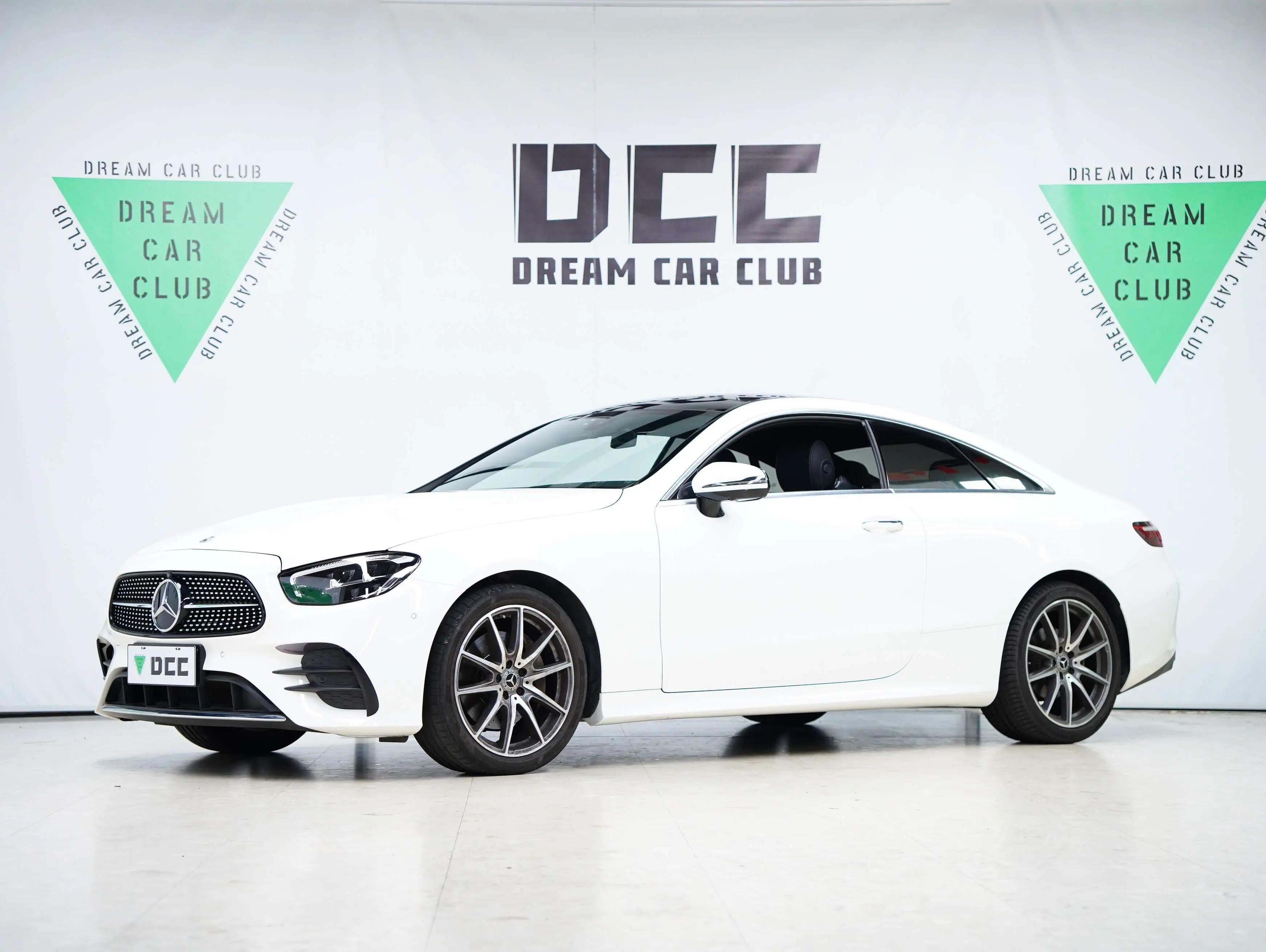 Mercedes-Benz E-Class 2024 г. 14930 км.