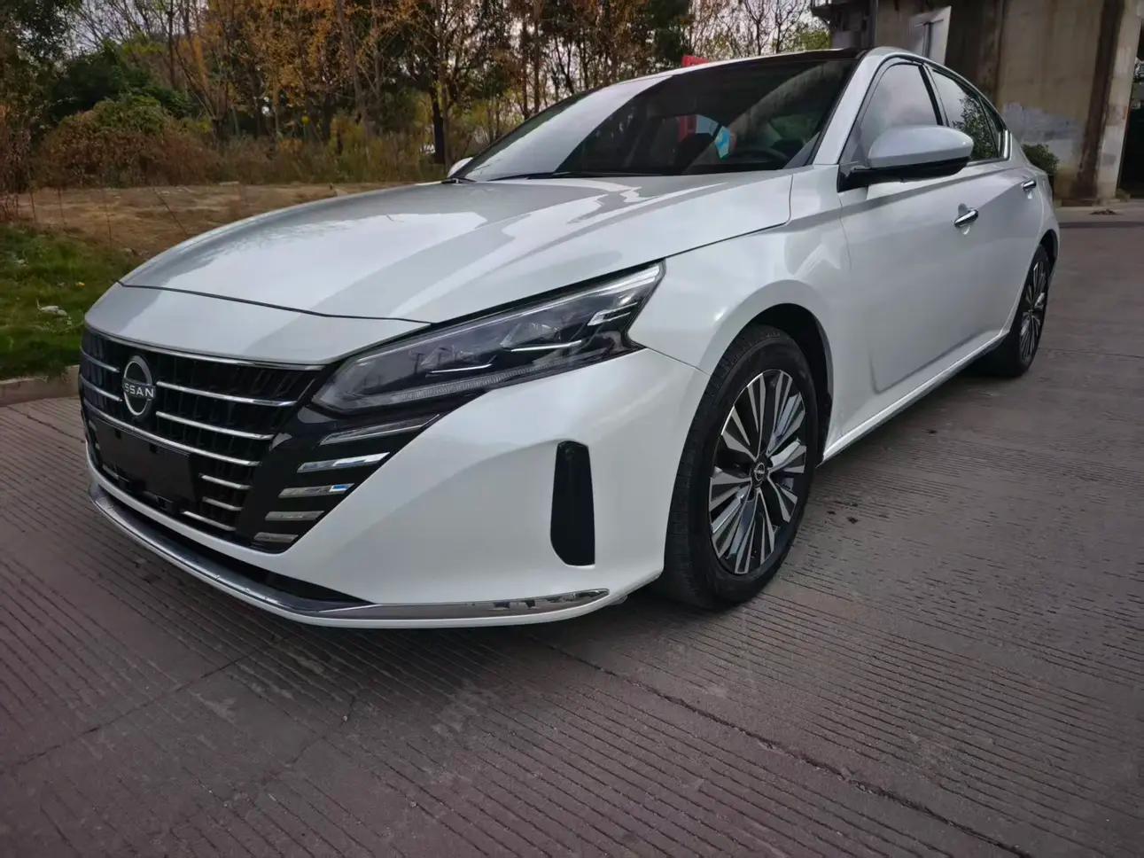 Nissan Altima 2023 г. 40056 км.