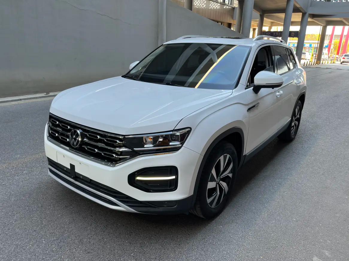 Volkswagen Tayron 2022 г. 38000 км.