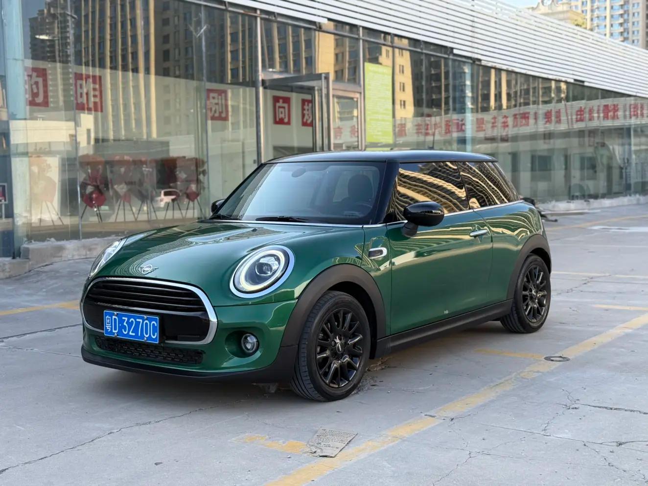 MINI  2021 г. 26131 км.
