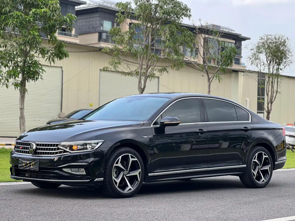 Volkswagen Magotan 2023 г. 59084 км.