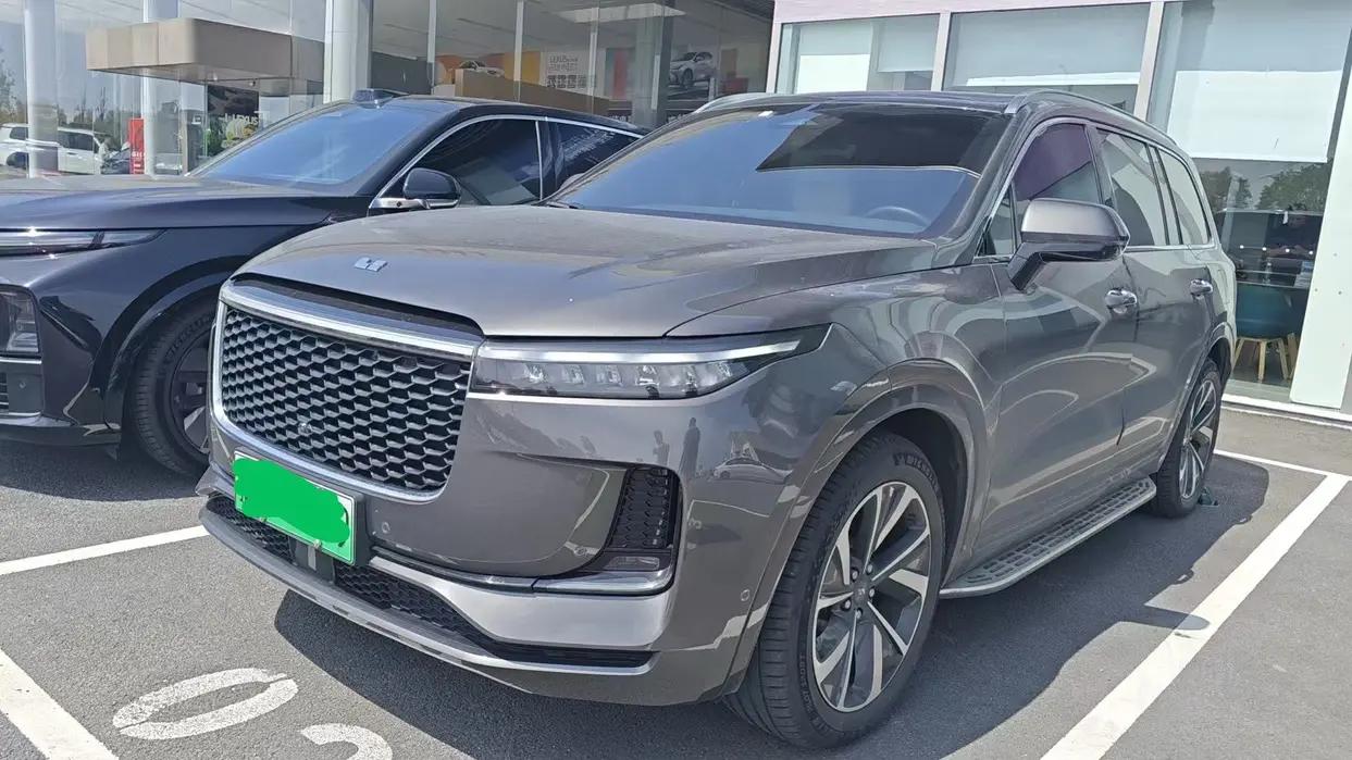 Lixiang ONE 2022 г. 32132 км.