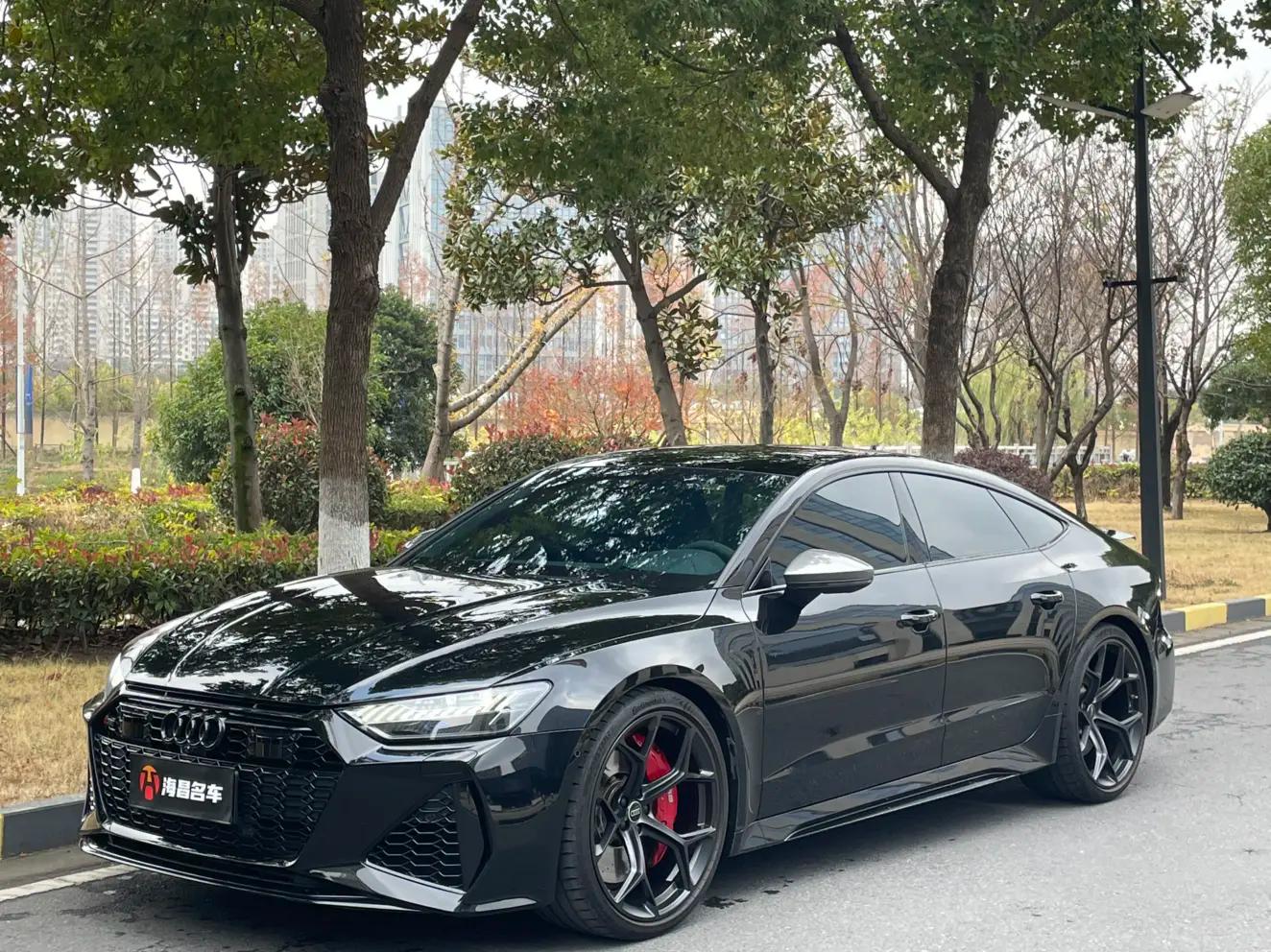 Audi RS 7 2024 г. 17051 км.