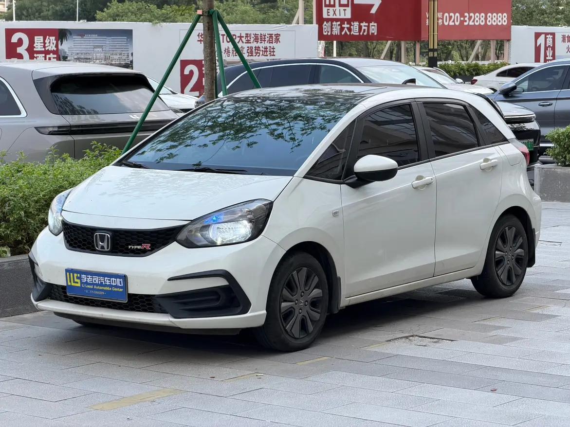 Honda Fit 2022 г. 41010 км.