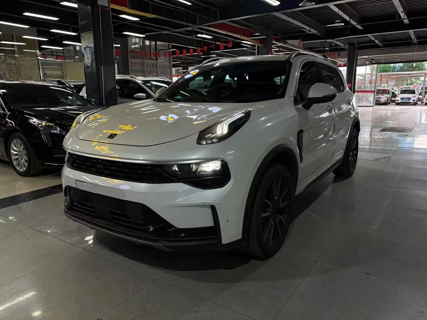 Lynk & Co 01 2021 г. 60070 км.