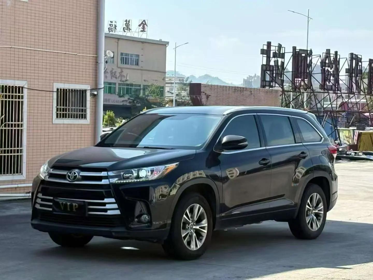 Toyota Highlander 2021 г. 60112 км.