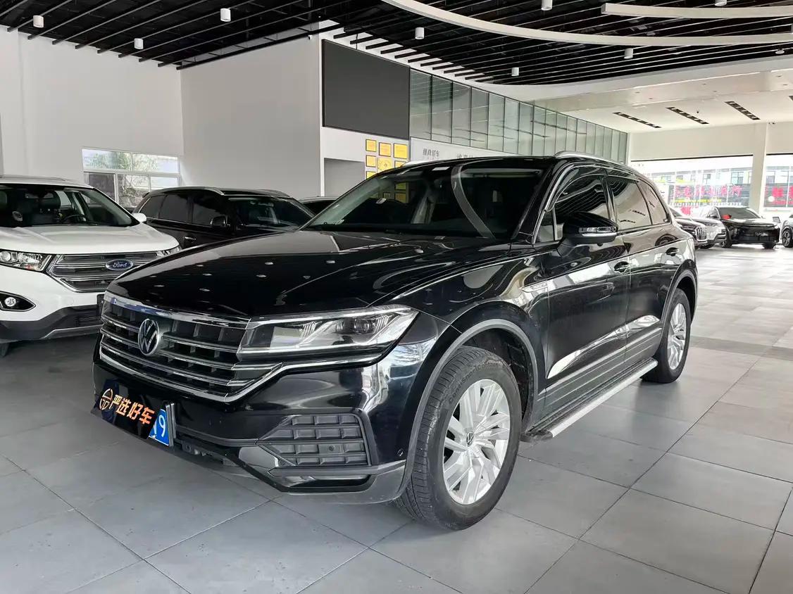 Volkswagen Touareg 2021 г. 123106 км.