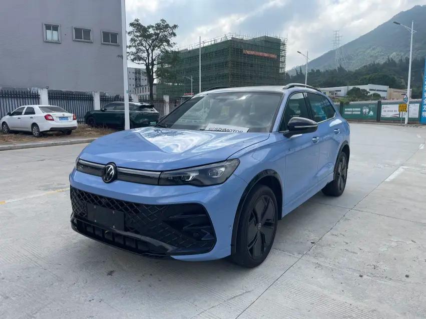 Volkswagen Tiguan L 2024 г. 2518 км.