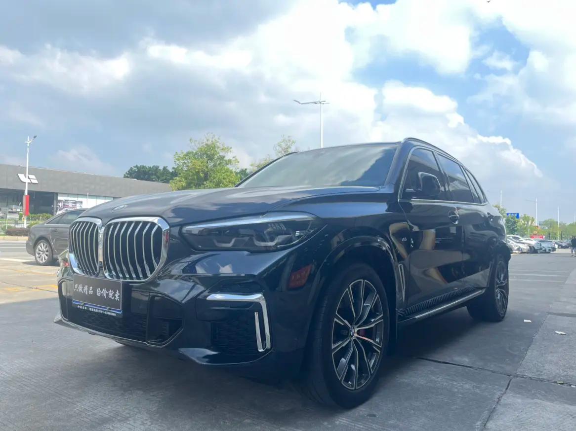 BMW X5 2023 г. 70020 км.