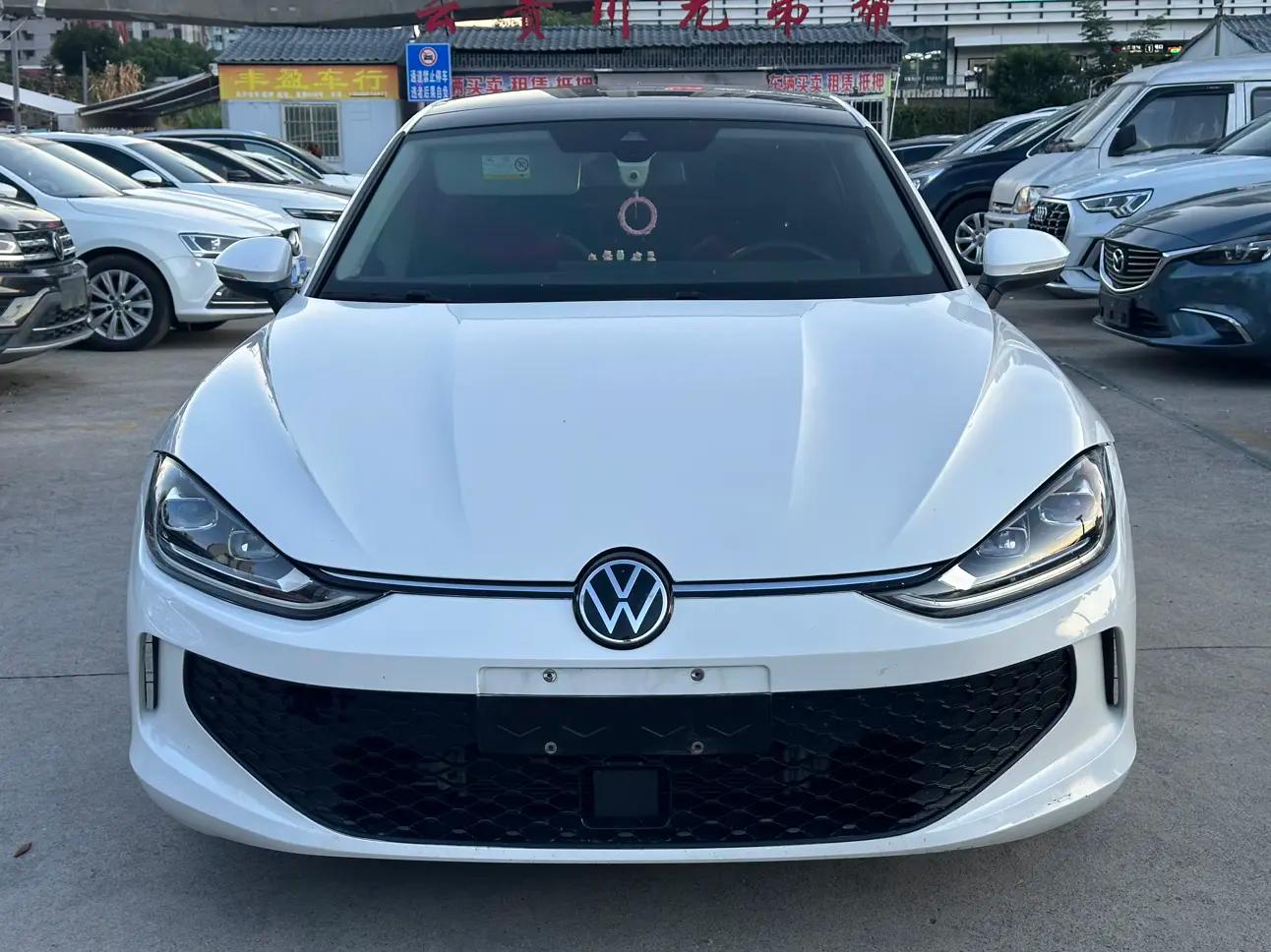 Volkswagen Lamando 2023 г. 32120 км.