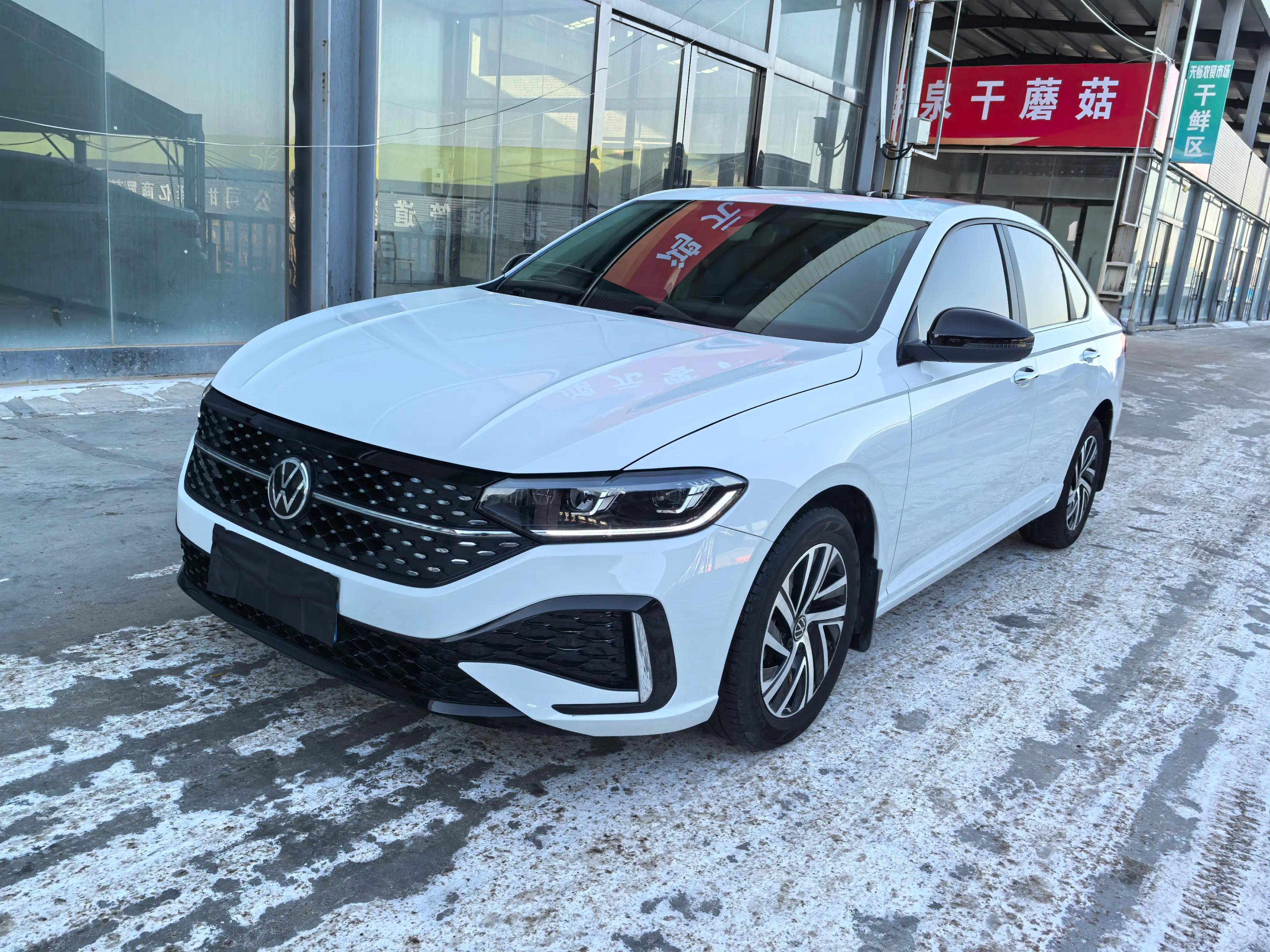 Volkswagen Lavida 2023 г. 23131 км.