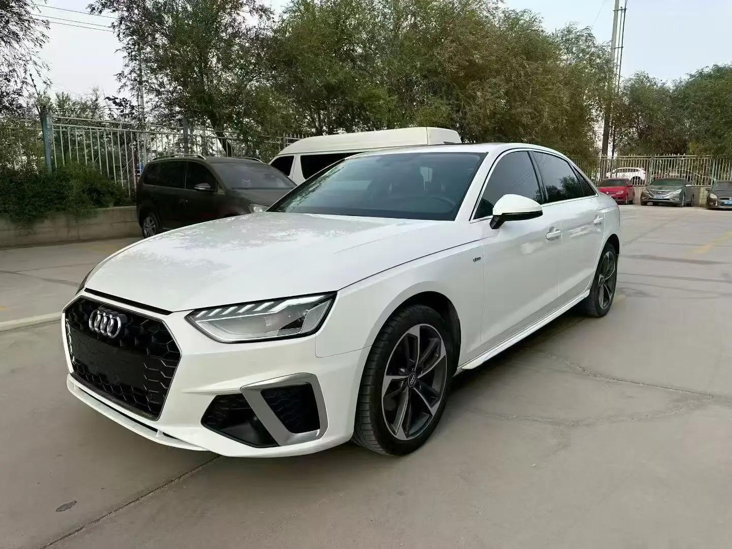 Audi A4L 2022 г. 60046 км.
