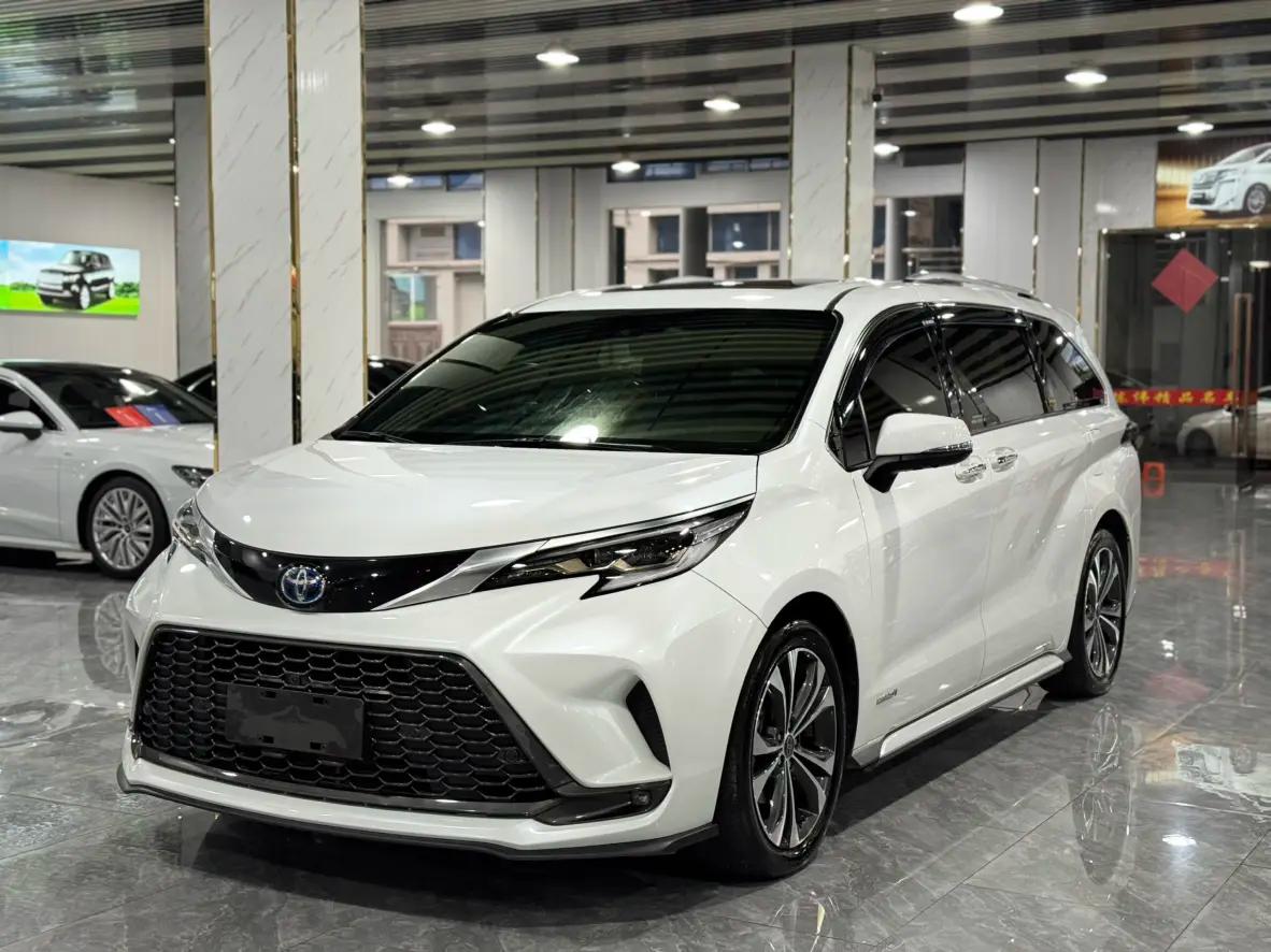 Toyota Granvia 2023 г. 35069 км.